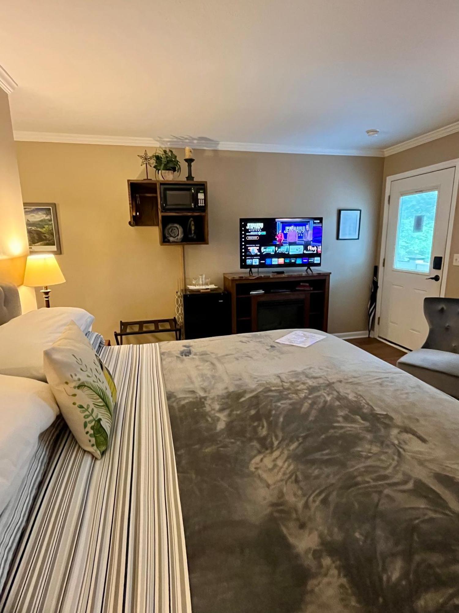 Grafton Lodge Lake Lure Bagian luar foto