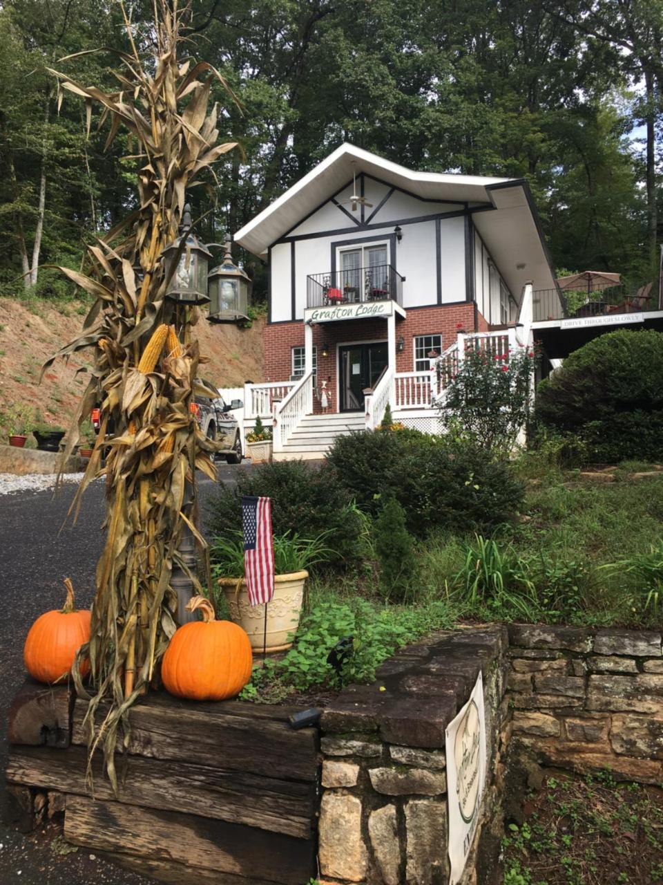 Grafton Lodge Lake Lure Bagian luar foto